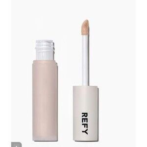 Refy 05 Serum Based Concealer Light with Cool Tones NWT